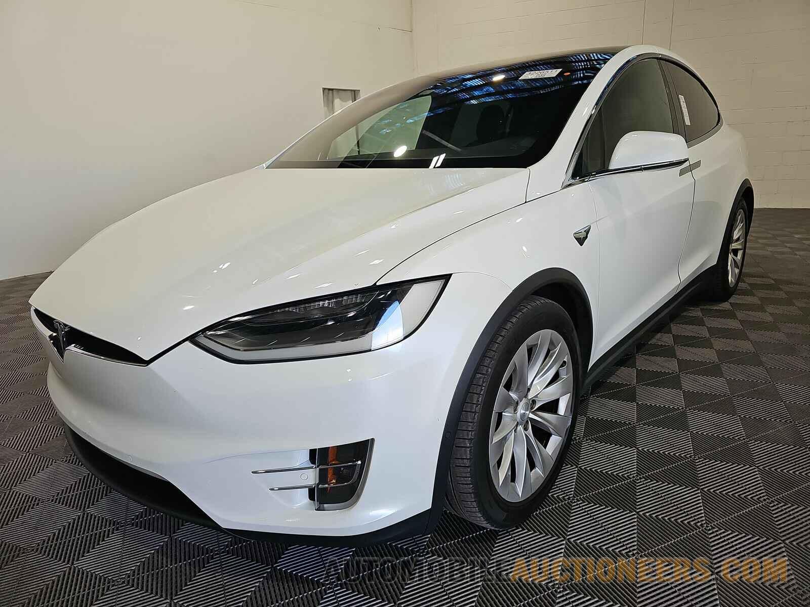 5YJXCDE23HF044529 Tesla Model X 2017