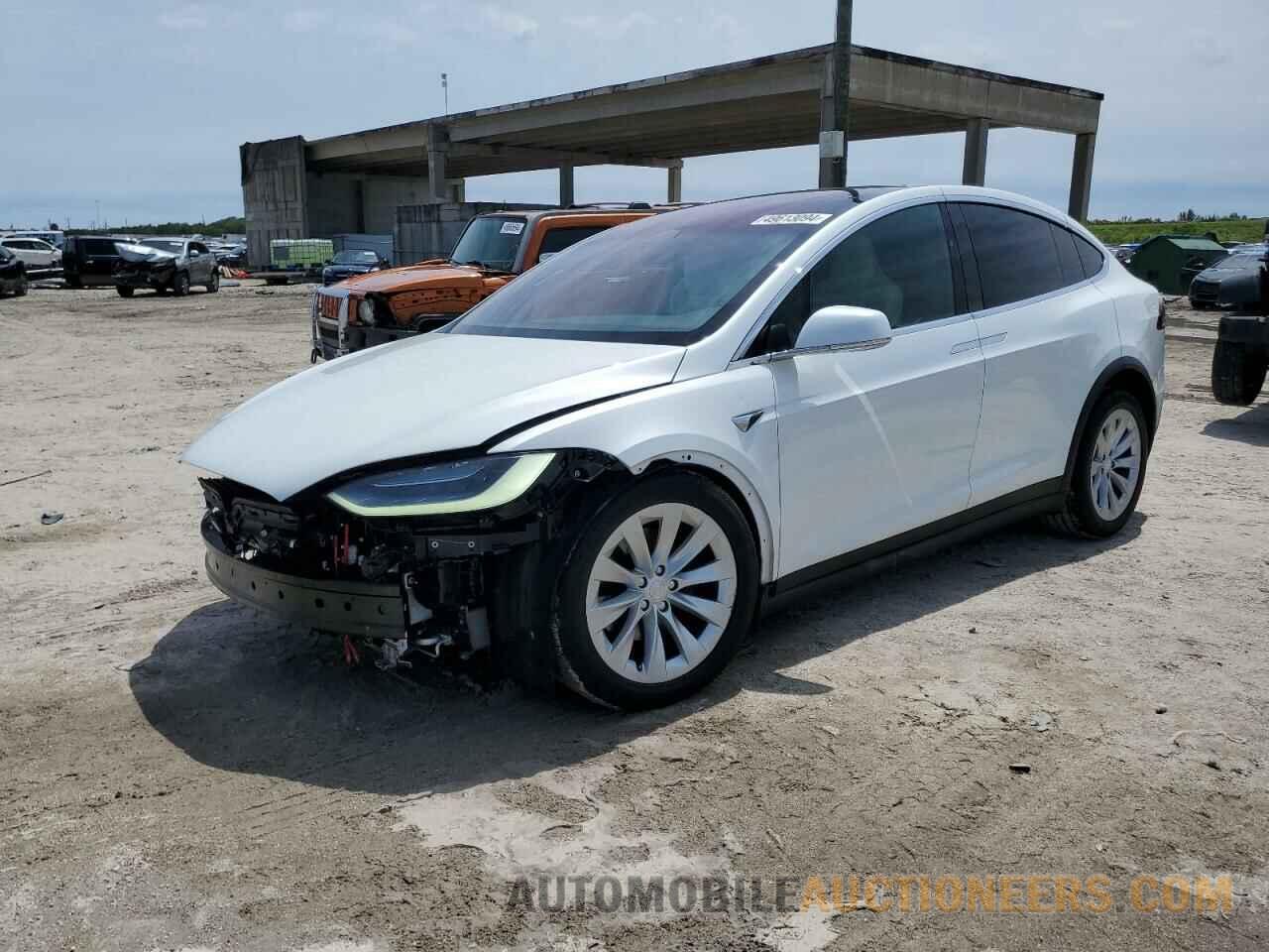 5YJXCDE23KF192784 TESLA MODEL X 2019