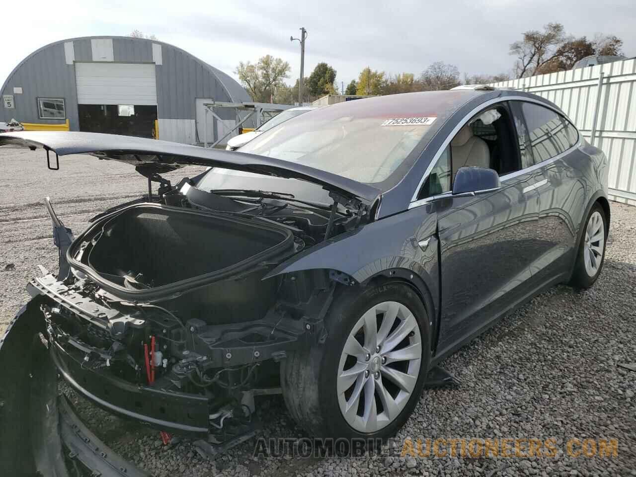 5YJXCDE23LF260826 TESLA MODEL X 2020