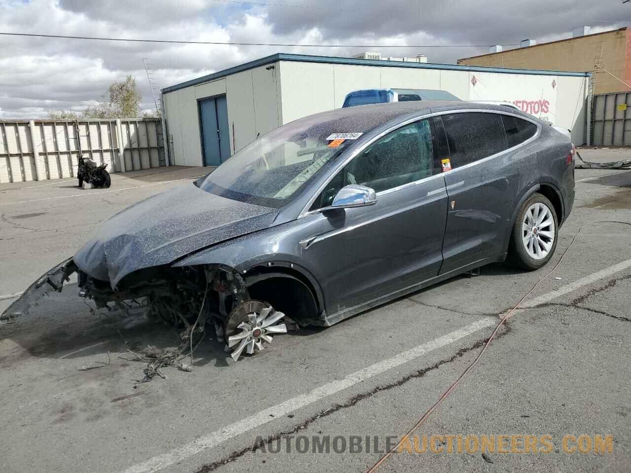 5YJXCDE24HF044720 TESLA MODEL X 2017