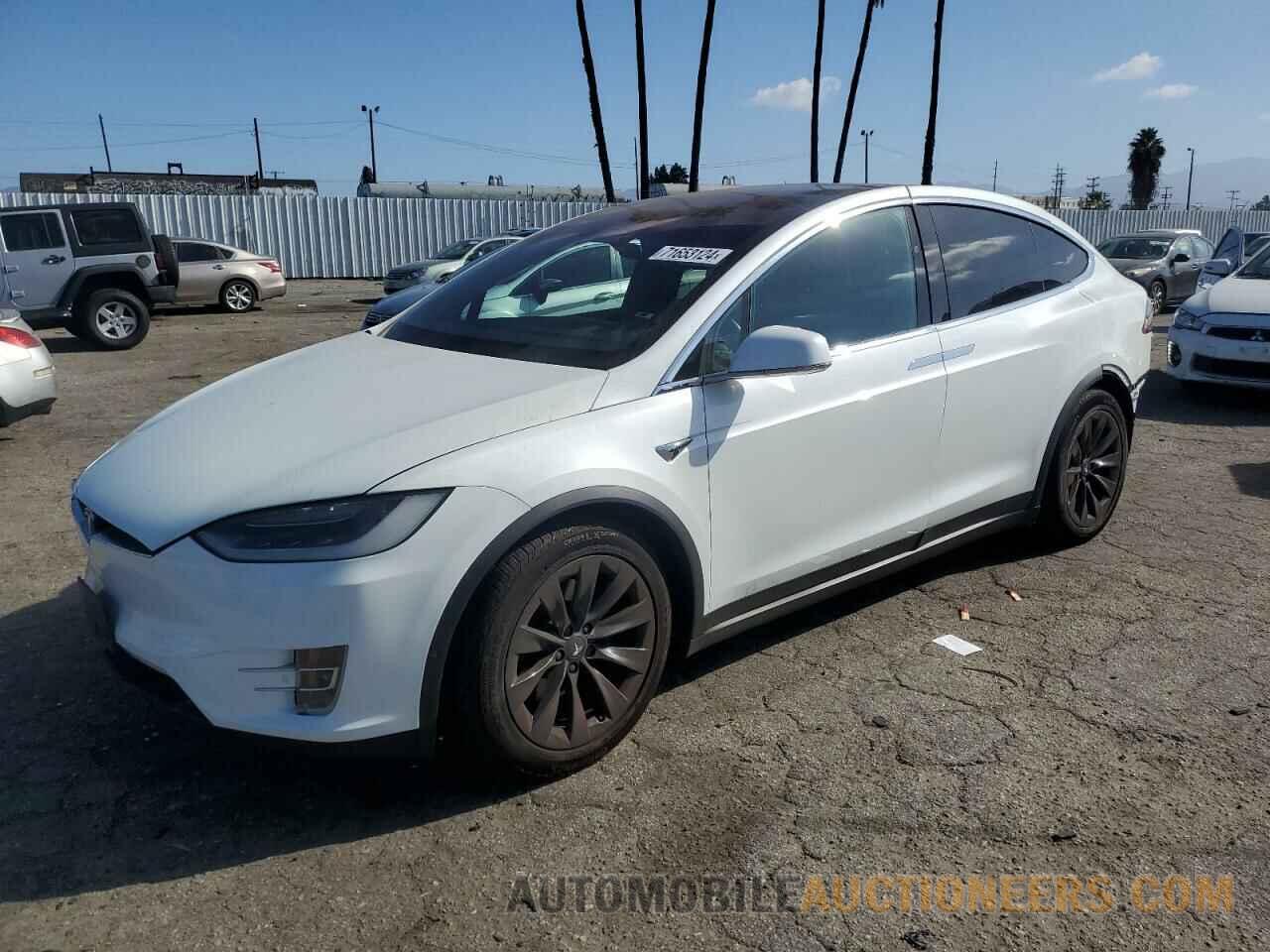 5YJXCDE24JF104498 TESLA MODEL X 2018