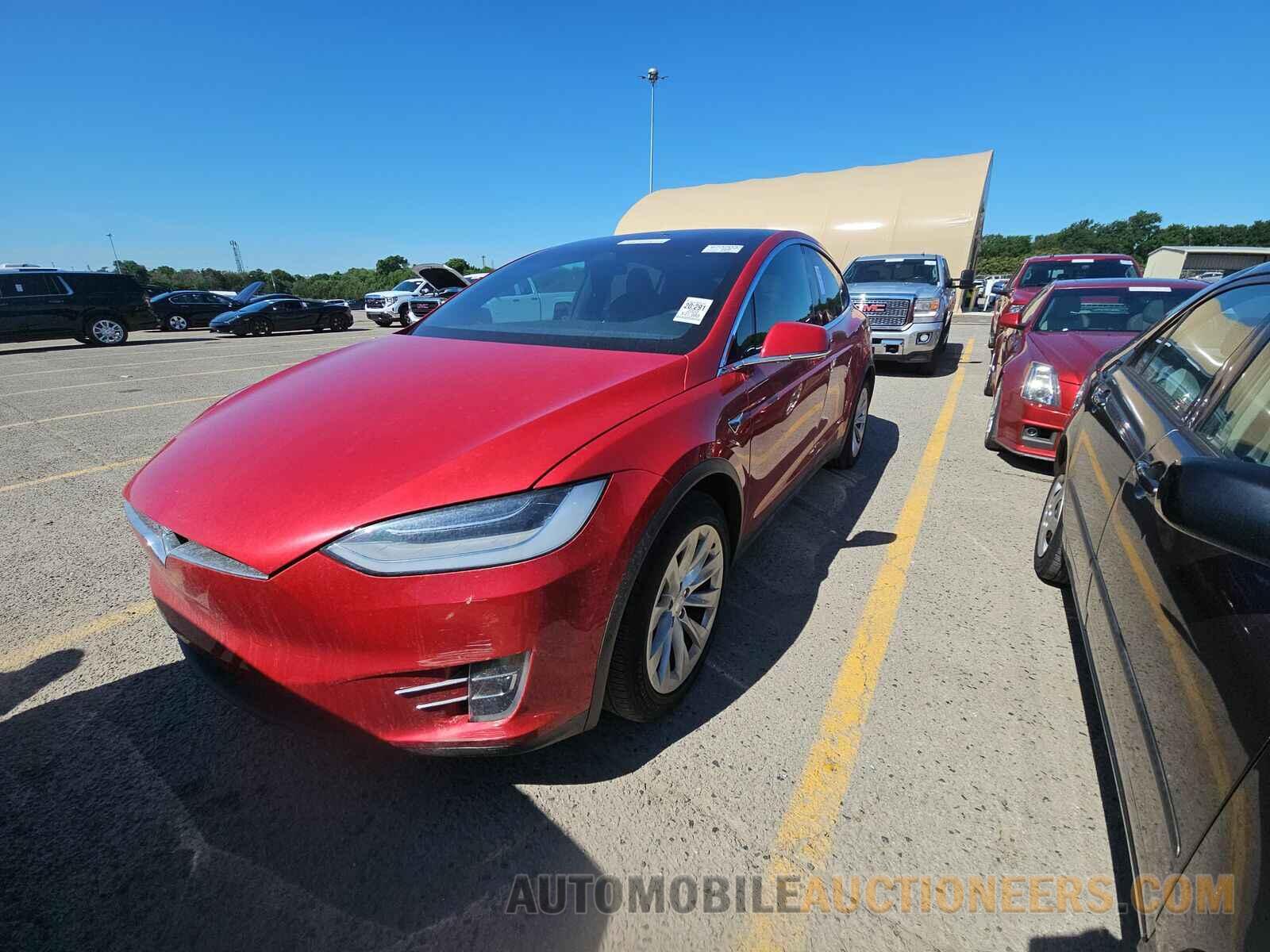 5YJXCDE24LF236924 Tesla Model X 2020