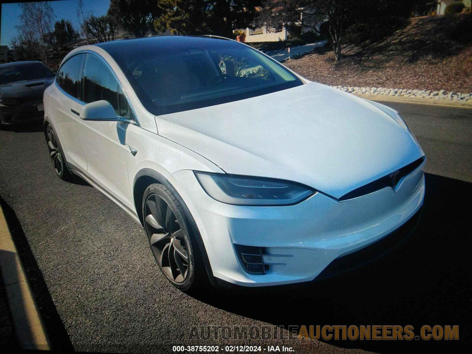 5YJXCDE25GF026337 TESLA MODEL X 2016