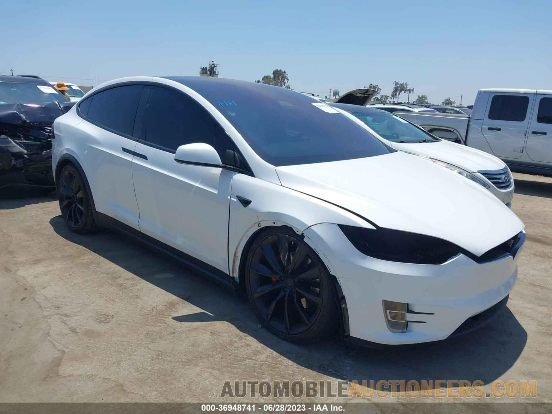 5YJXCDE25JF101738 TESLA MODEL X 2018