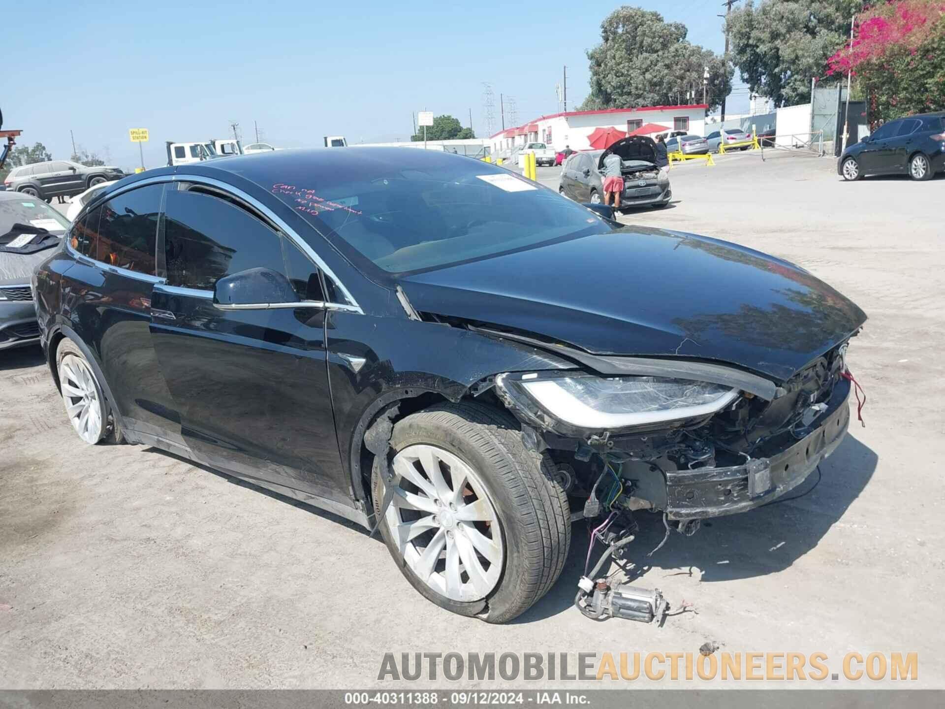 5YJXCDE25JF123500 TESLA MODEL X 2018