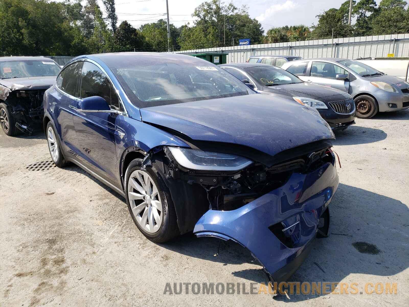 5YJXCDE25JF129555 TESLA MODEL X 2018