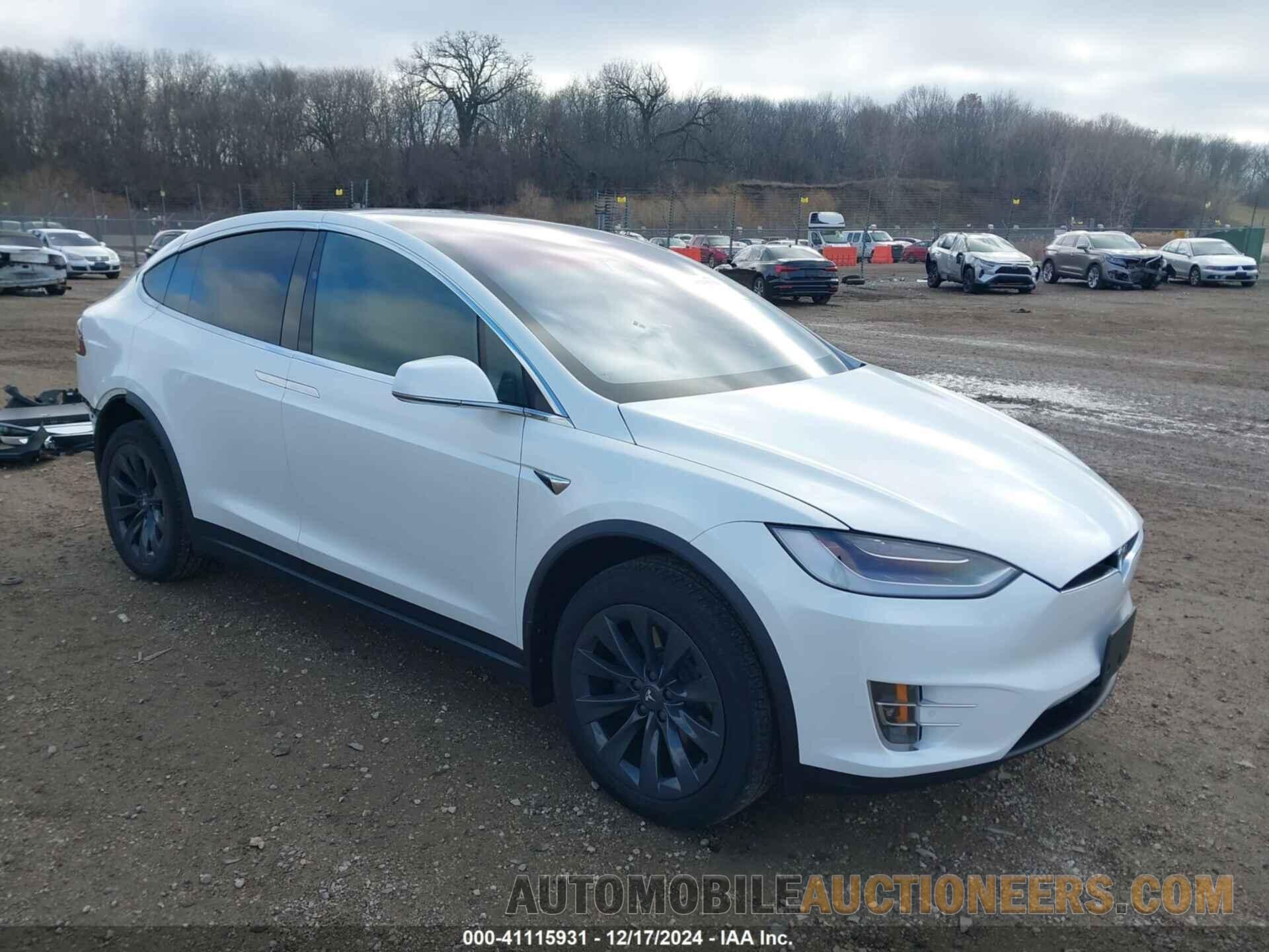 5YJXCDE25JF142810 TESLA MODEL X 2018