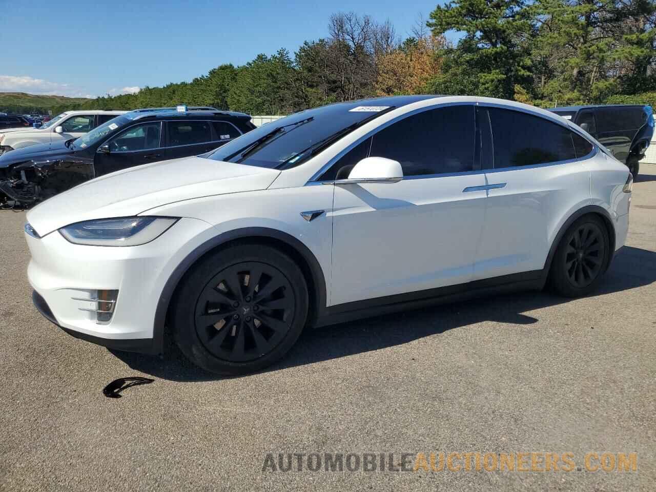 5YJXCDE26JF141052 TESLA MODEL X 2018