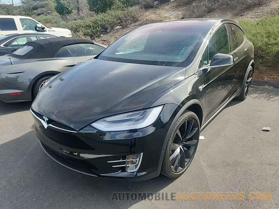 5YJXCDE26MF324455 Tesla Model X 2021