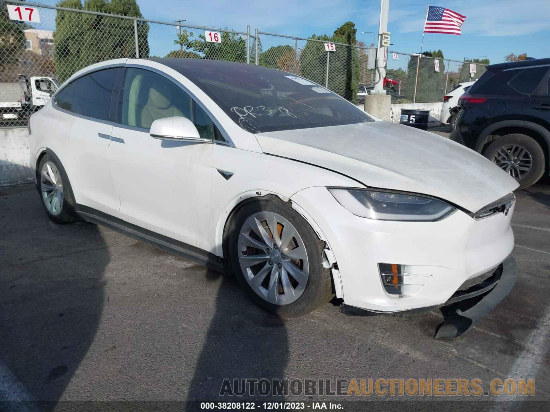 5YJXCDE27GF030146 TESLA MODEL X 2016