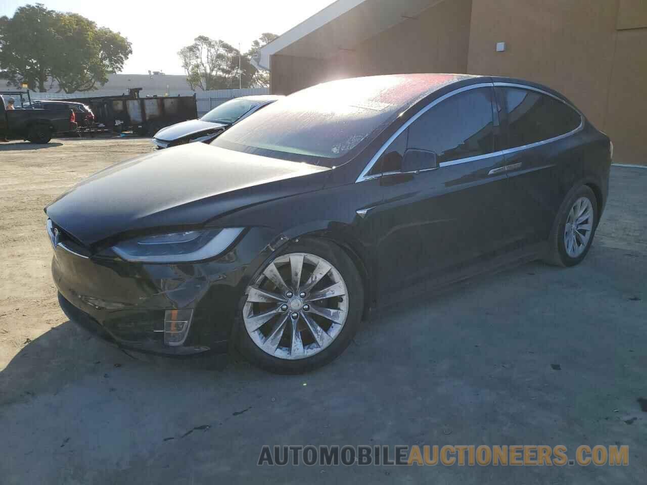 5YJXCDE27HF027331 TESLA MODEL X 2017