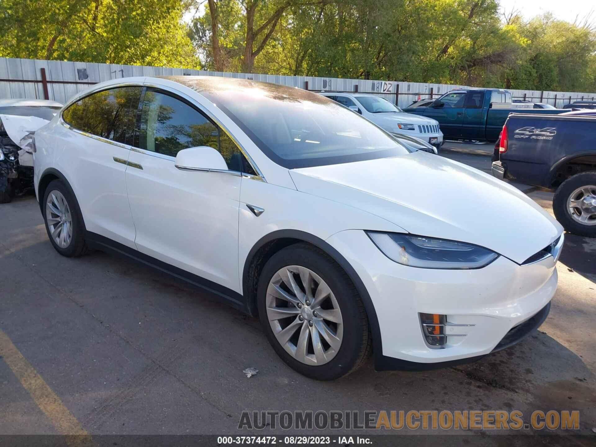 5YJXCDE27JF122221 TESLA MODEL X 2018