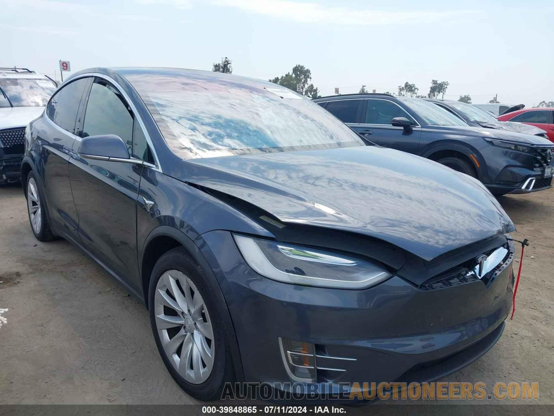 5YJXCDE28HF041321 TESLA MODEL X 2017