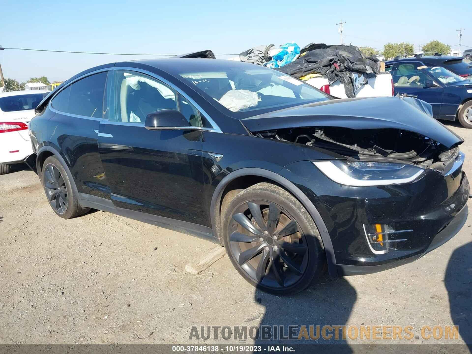 5YJXCDE28HF078451 TESLA MODEL X 2017