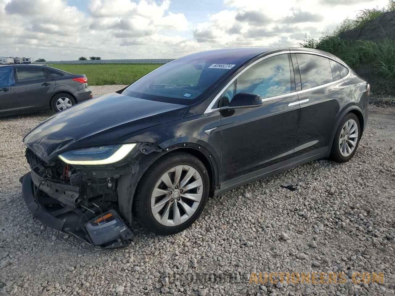 5YJXCDE28JF088256 TESLA MODEL X 2018