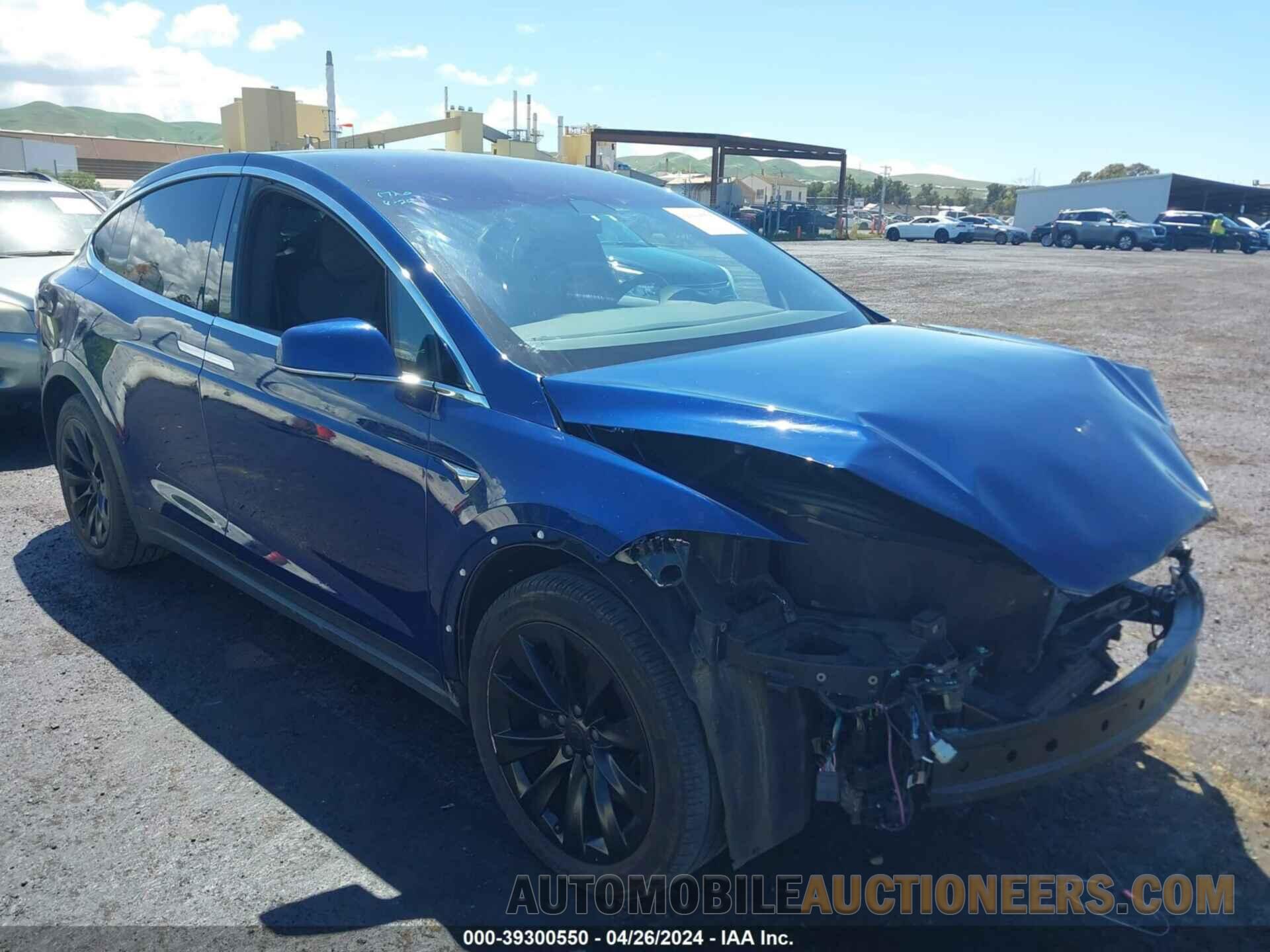 5YJXCDE28JF138900 TESLA MODEL X 2018