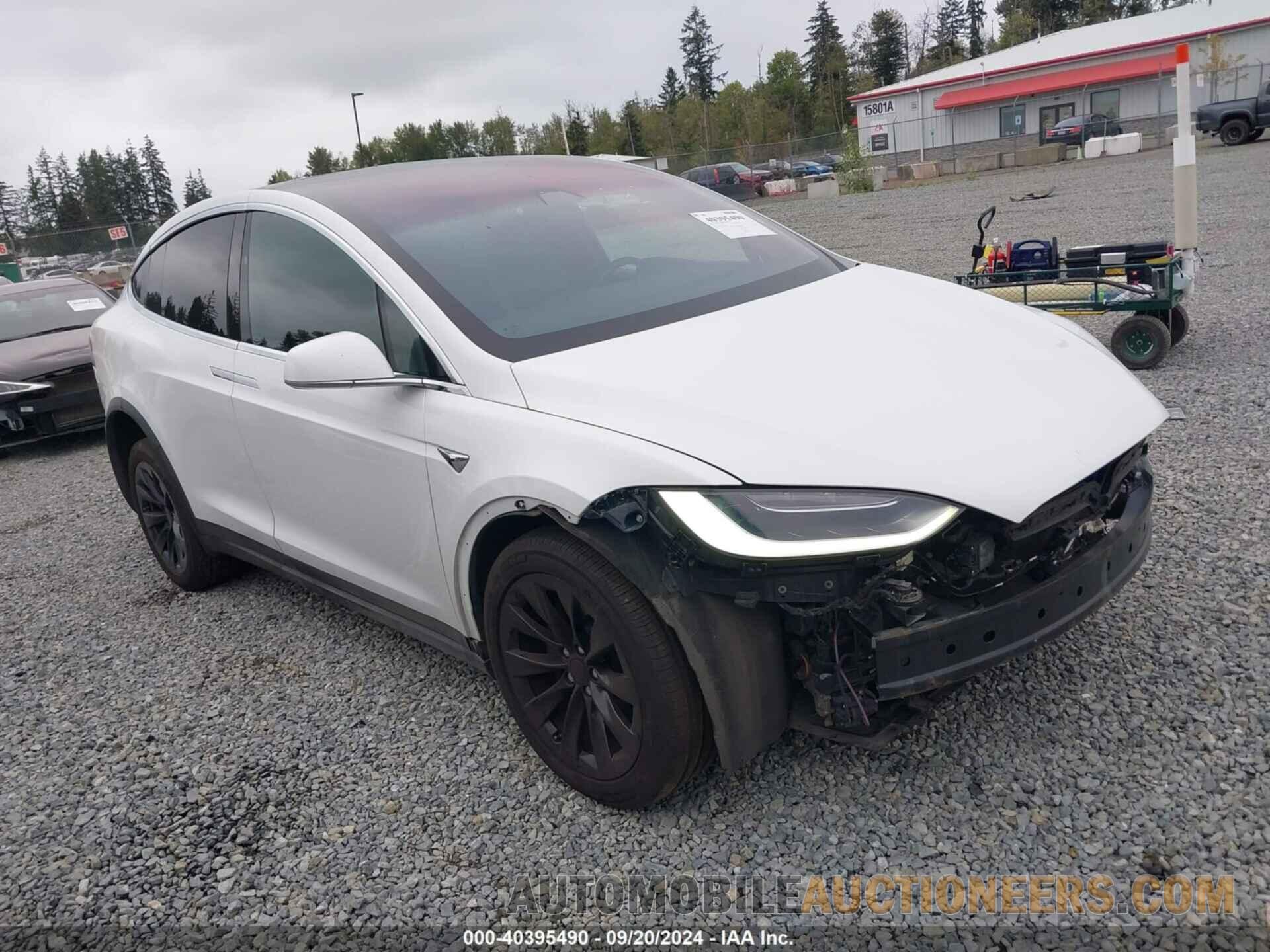 5YJXCDE28JF140596 TESLA MODEL X 2018