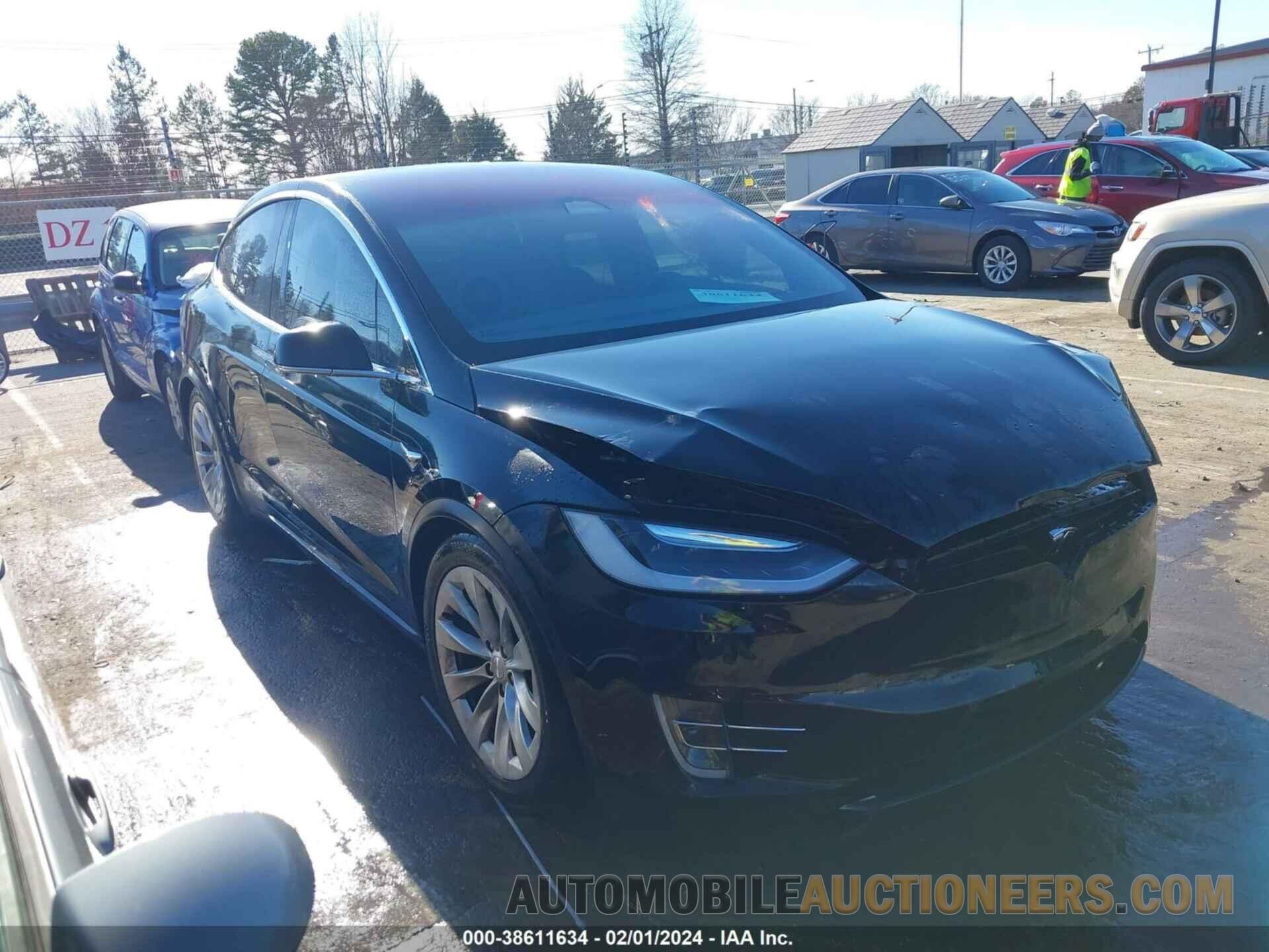 5YJXCDE29GF025806 TESLA MODEL X 2016