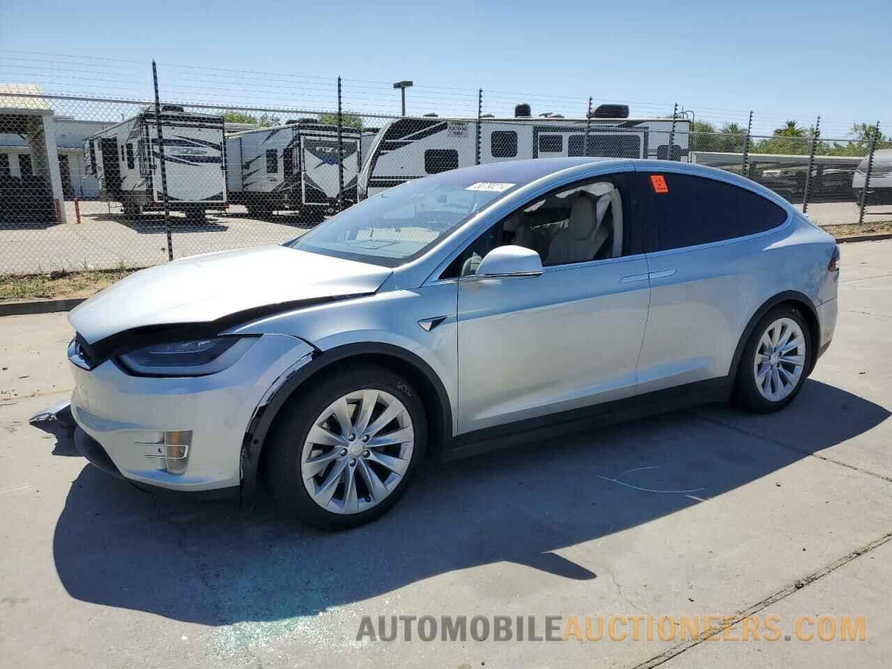 5YJXCDE29HF079186 TESLA MODEL X 2017