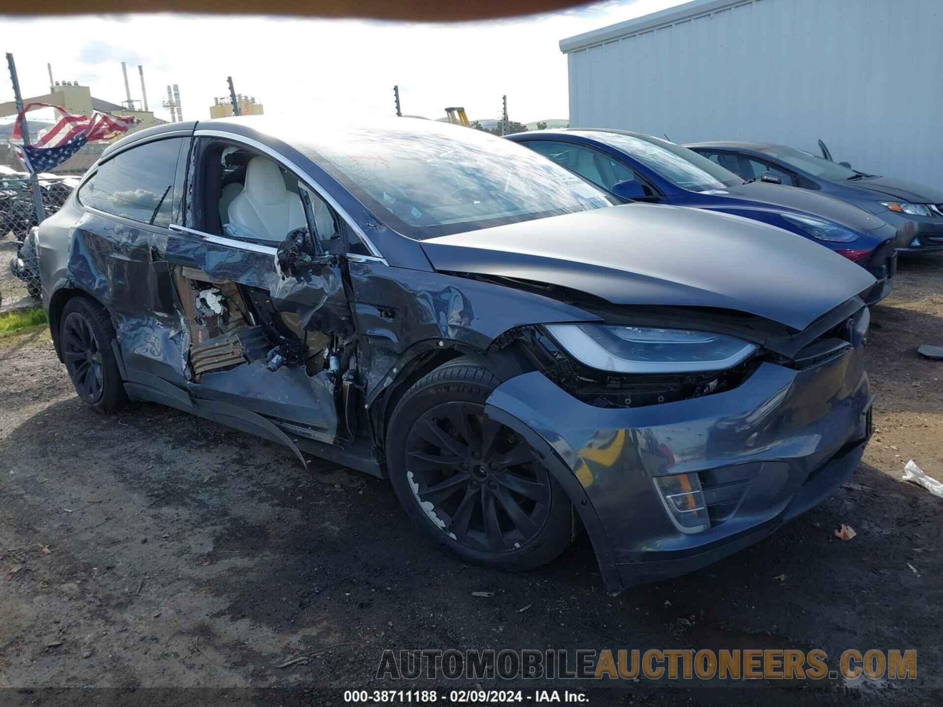 5YJXCDE29JF101466 TESLA MODEL X 2018