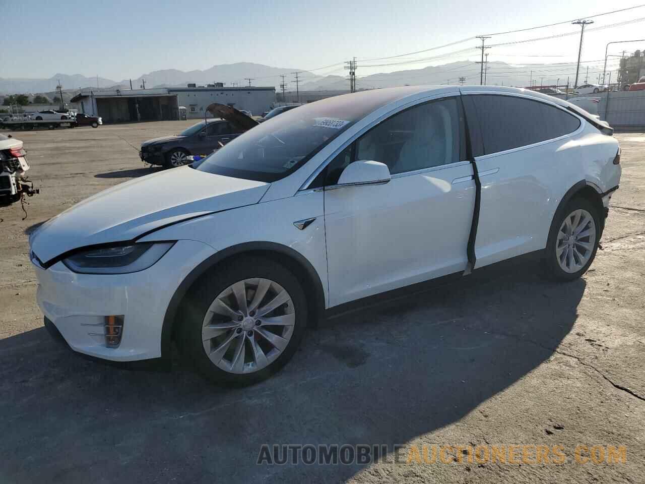 5YJXCDE29JF109485 TESLA MODEL X 2018