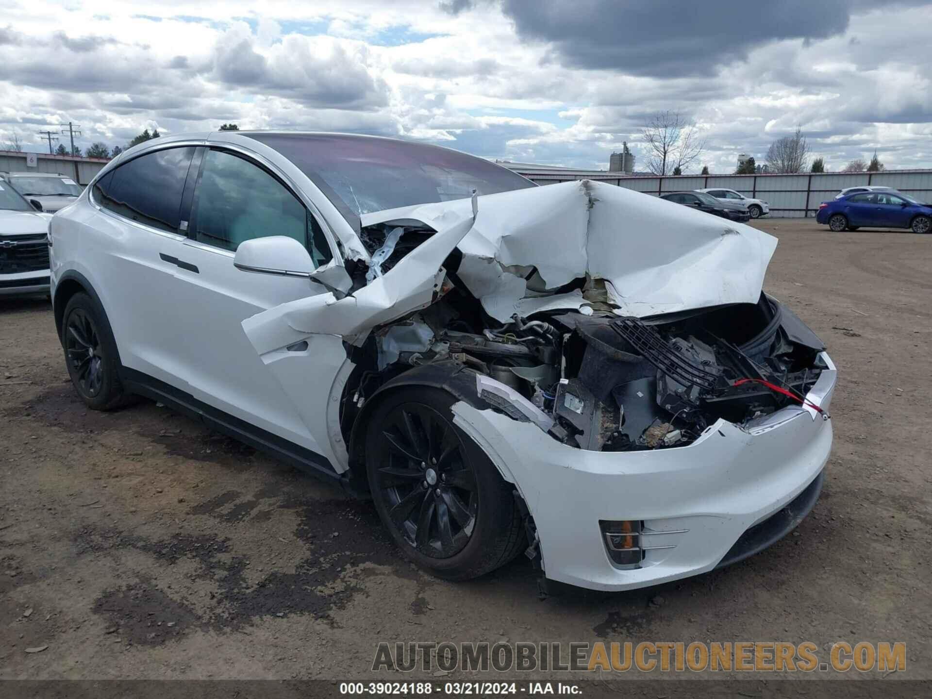 5YJXCDE29LF235154 TESLA MODEL X 2020