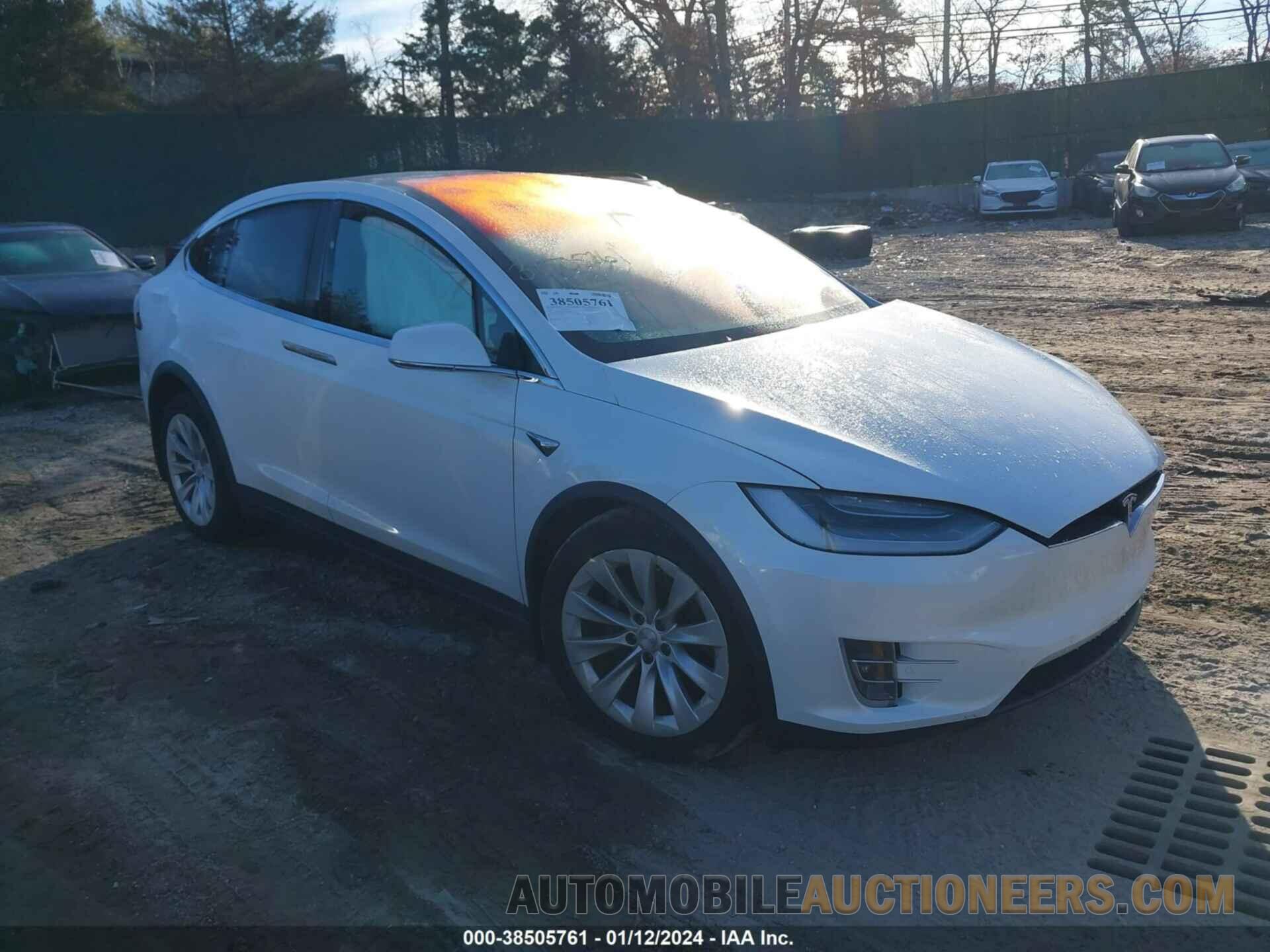 5YJXCDE29MF322862 TESLA MODEL X 2021