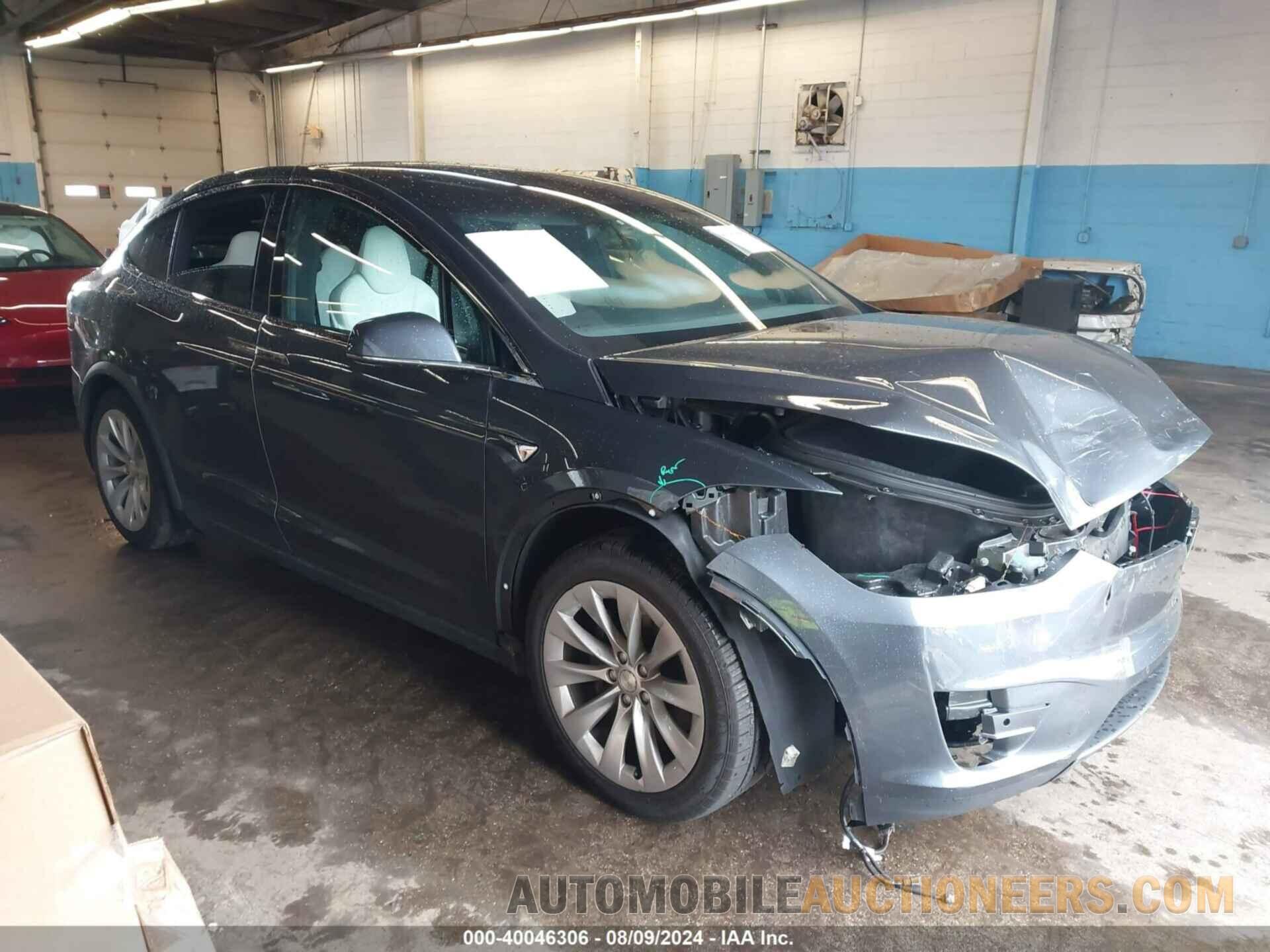 5YJXCDE2XJF100858 TESLA MODEL X 2018