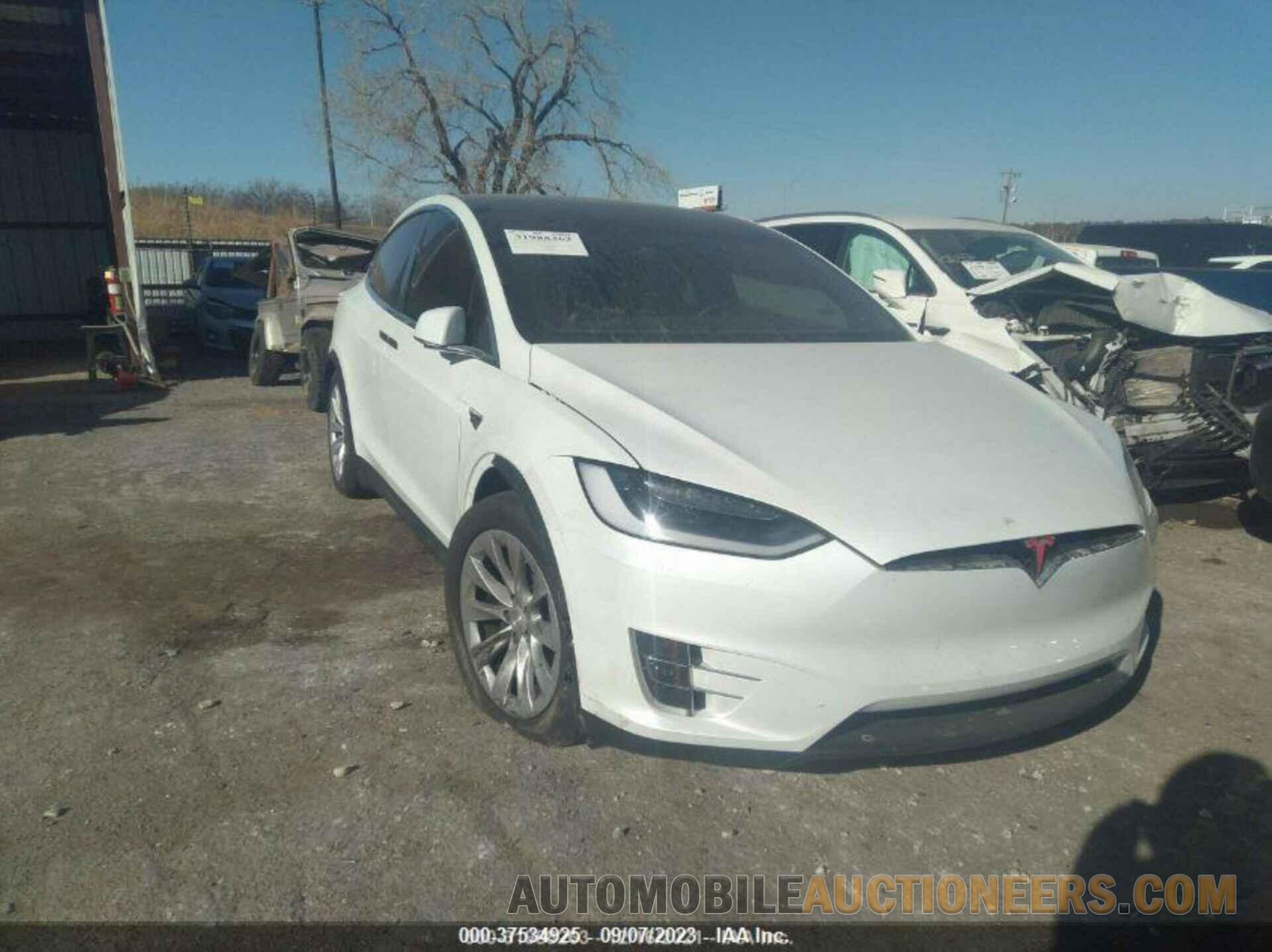 5YJXCDE2XJF140017 TESLA MODEL X 2018