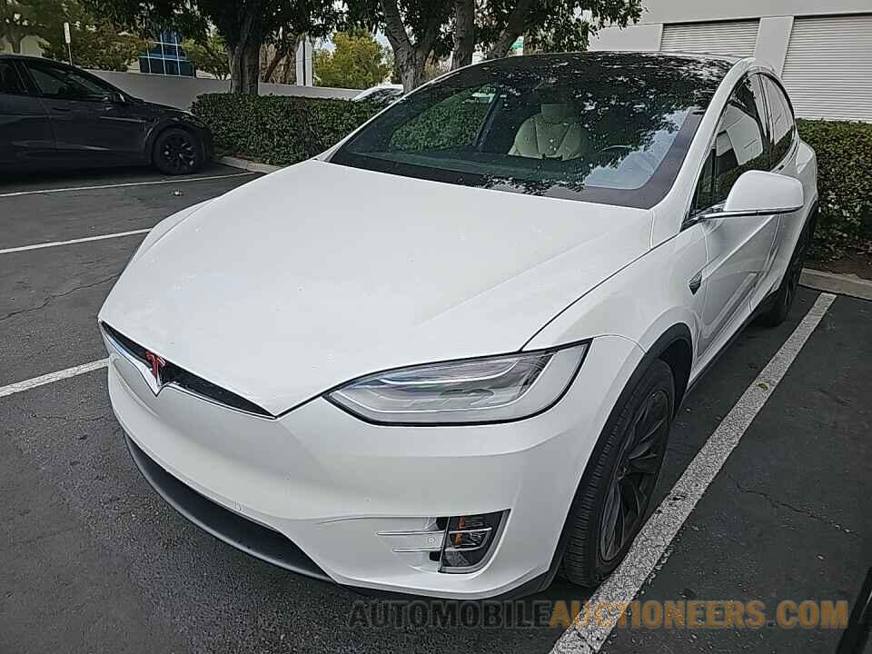 5YJXCDE2XLF239911 Tesla Model X 2020