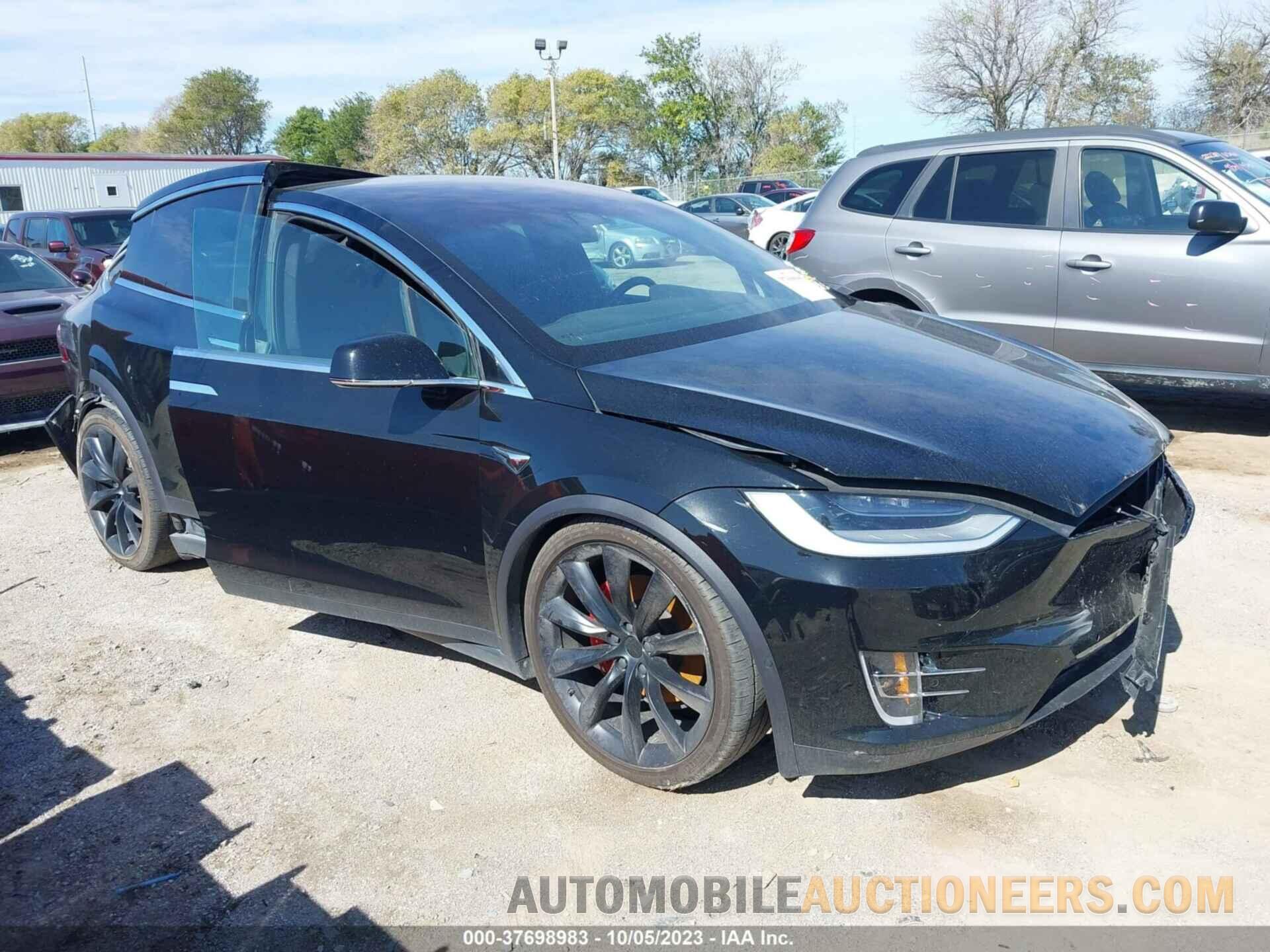 5YJXCDE40LF232046 TESLA MODEL X 2020