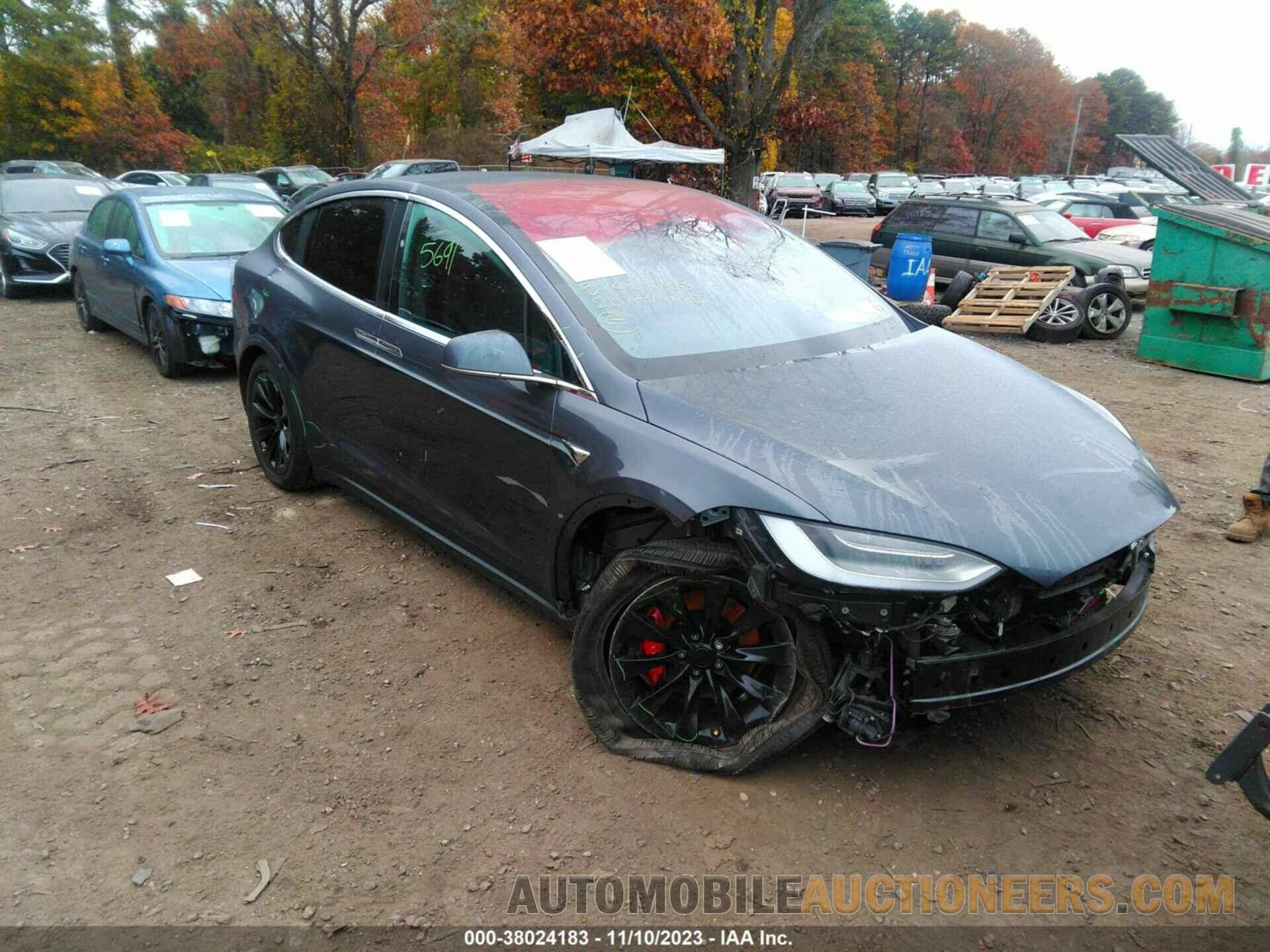 5YJXCDE40LF284163 TESLA MODEL X 2020