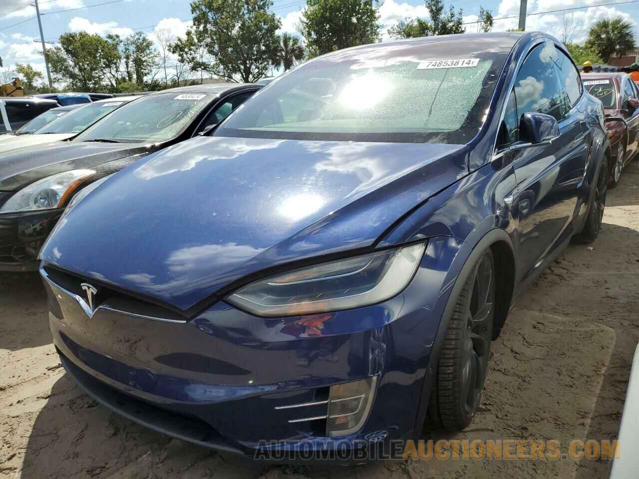 5YJXCDE42GF026264 TESLA MODEL X 2016