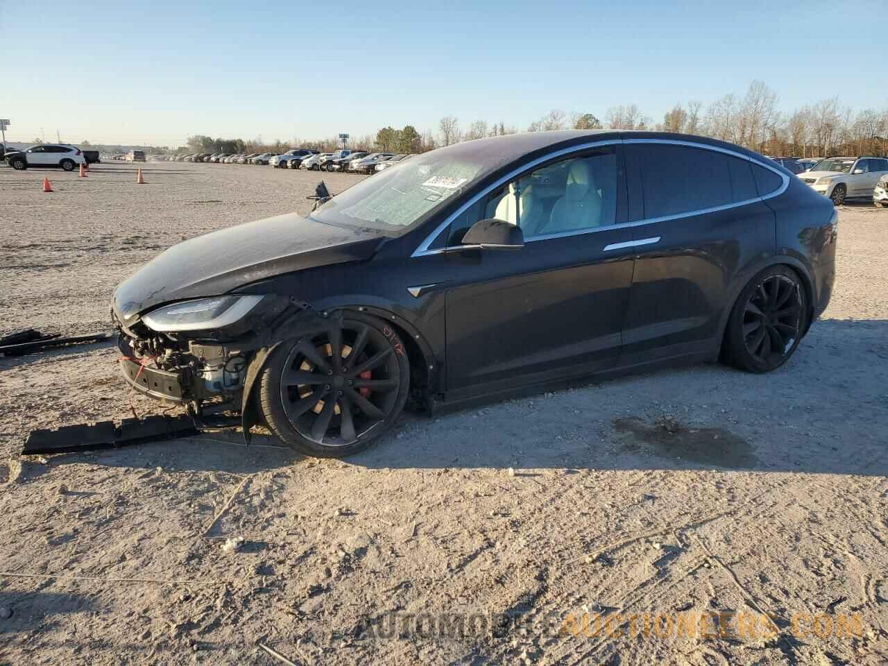 5YJXCDE45GF000208 TESLA MODEL X 2016