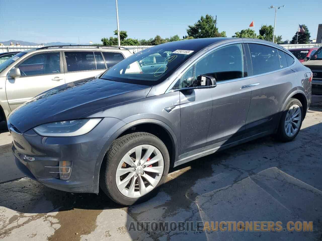 5YJXCDE47HF051680 TESLA MODEL X 2017