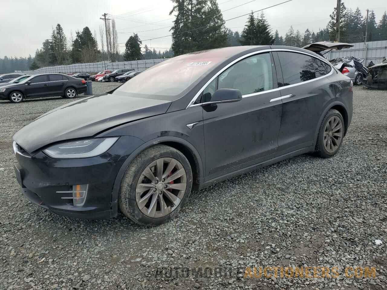 5YJXCDE49HF053723 TESLA MODEL X 2017