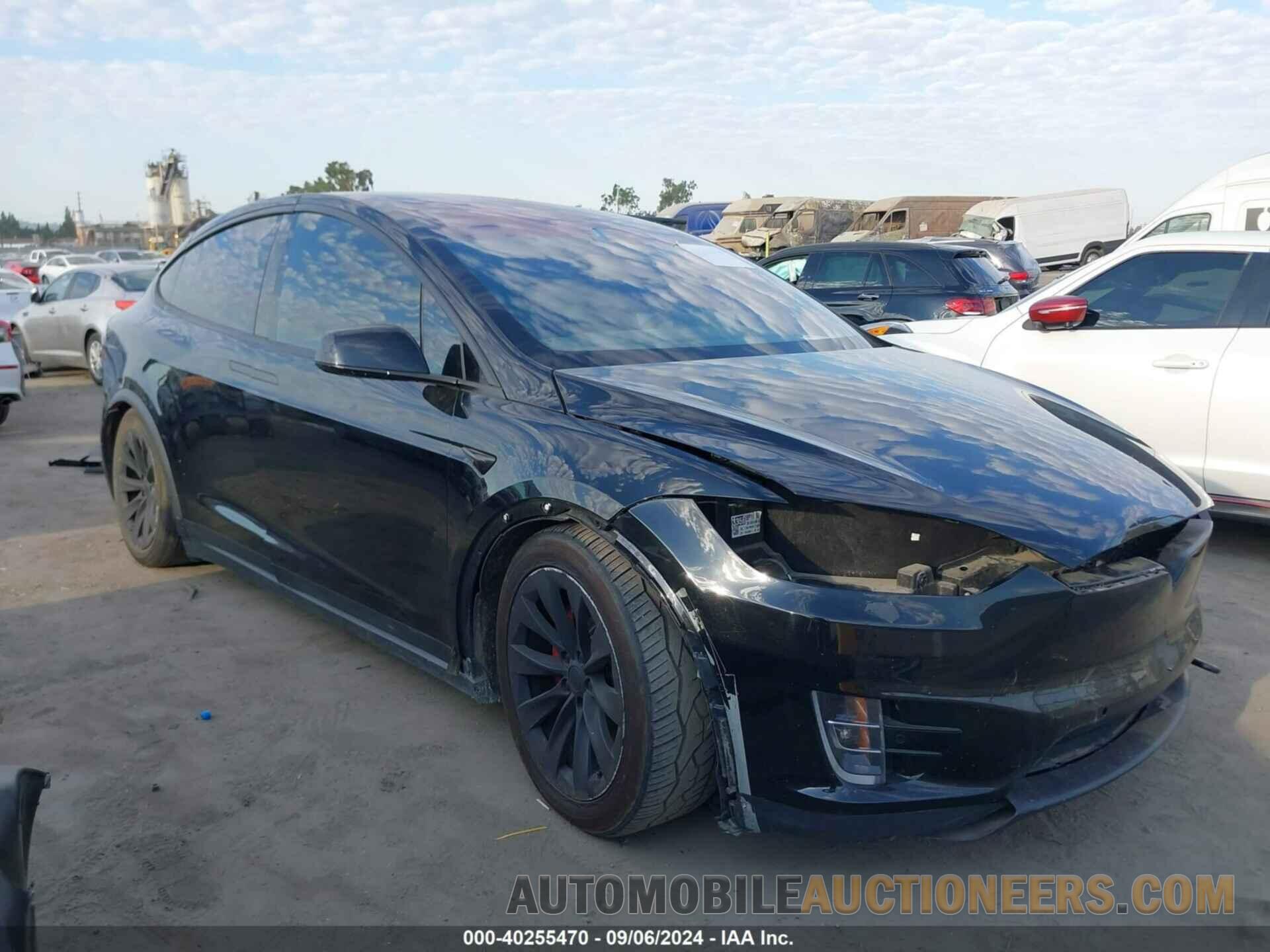 5YJXCDE49LF240338 TESLA MODEL X 2020