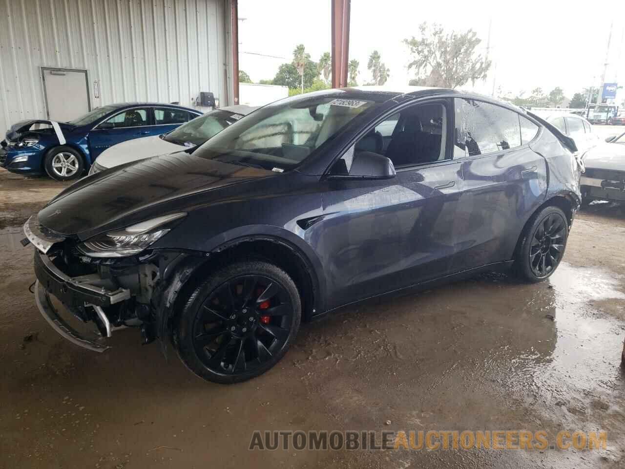 5YJYGAEDXMF124722 TESLA MODEL Y 2021