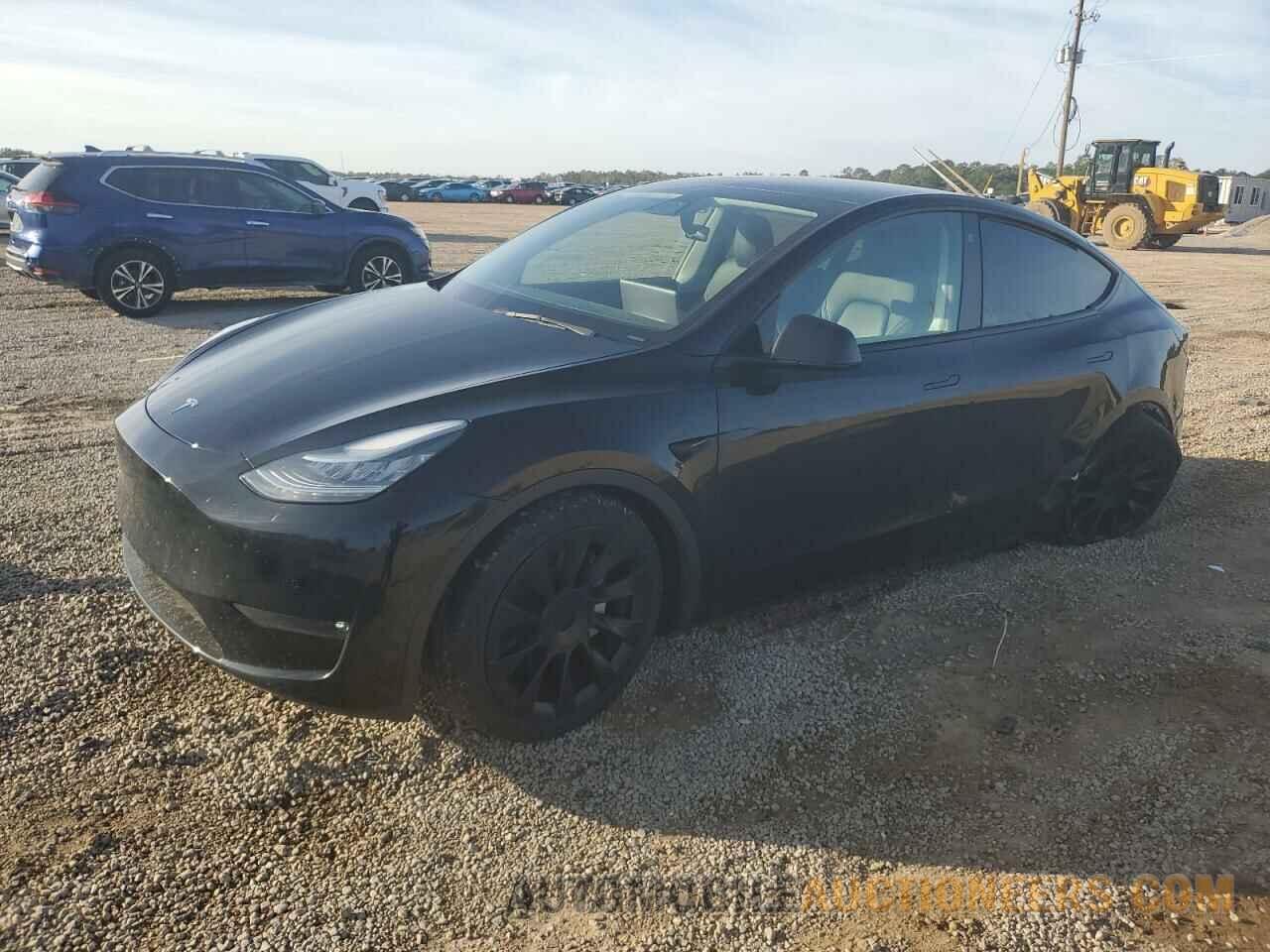 5YJYGAEE0MF136581 TESLA MODEL Y 2021