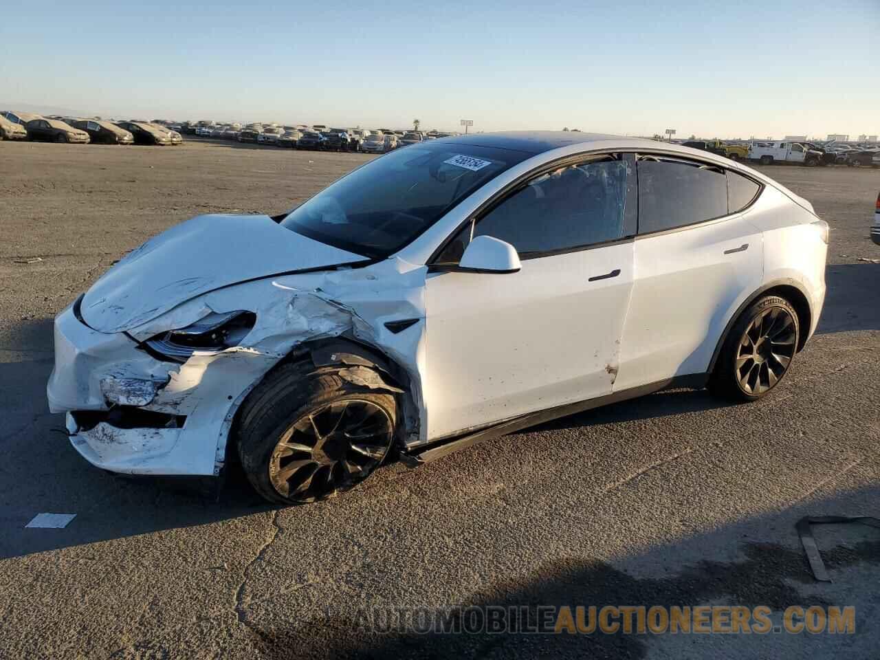 5YJYGAEE0MF196814 TESLA MODEL Y 2021