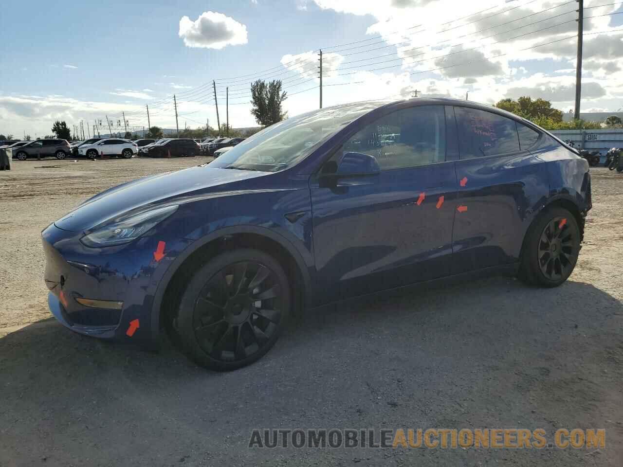 5YJYGAEE1MF143667 TESLA MODEL Y 2021