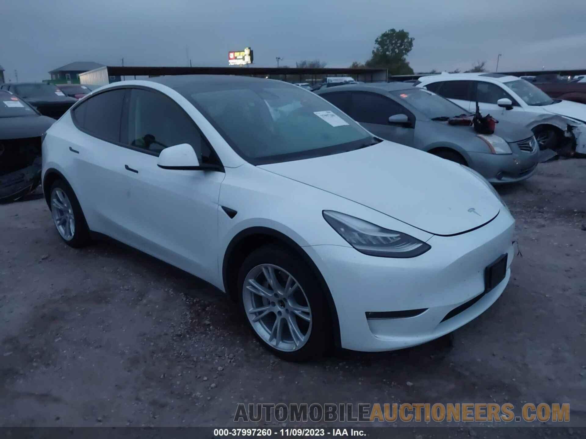 5YJYGAEE2MF113237 TESLA MODEL Y 2021