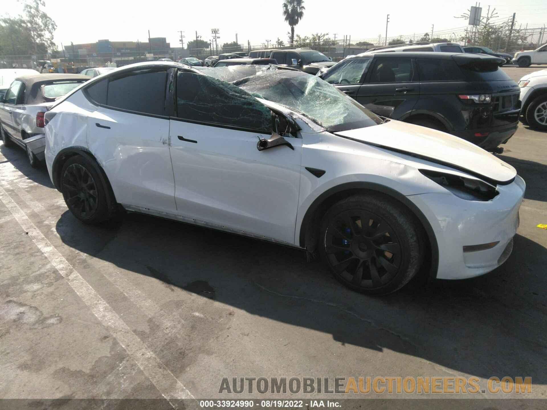 5YJYGAEE2MF158159 TESLA MODEL Y 2021