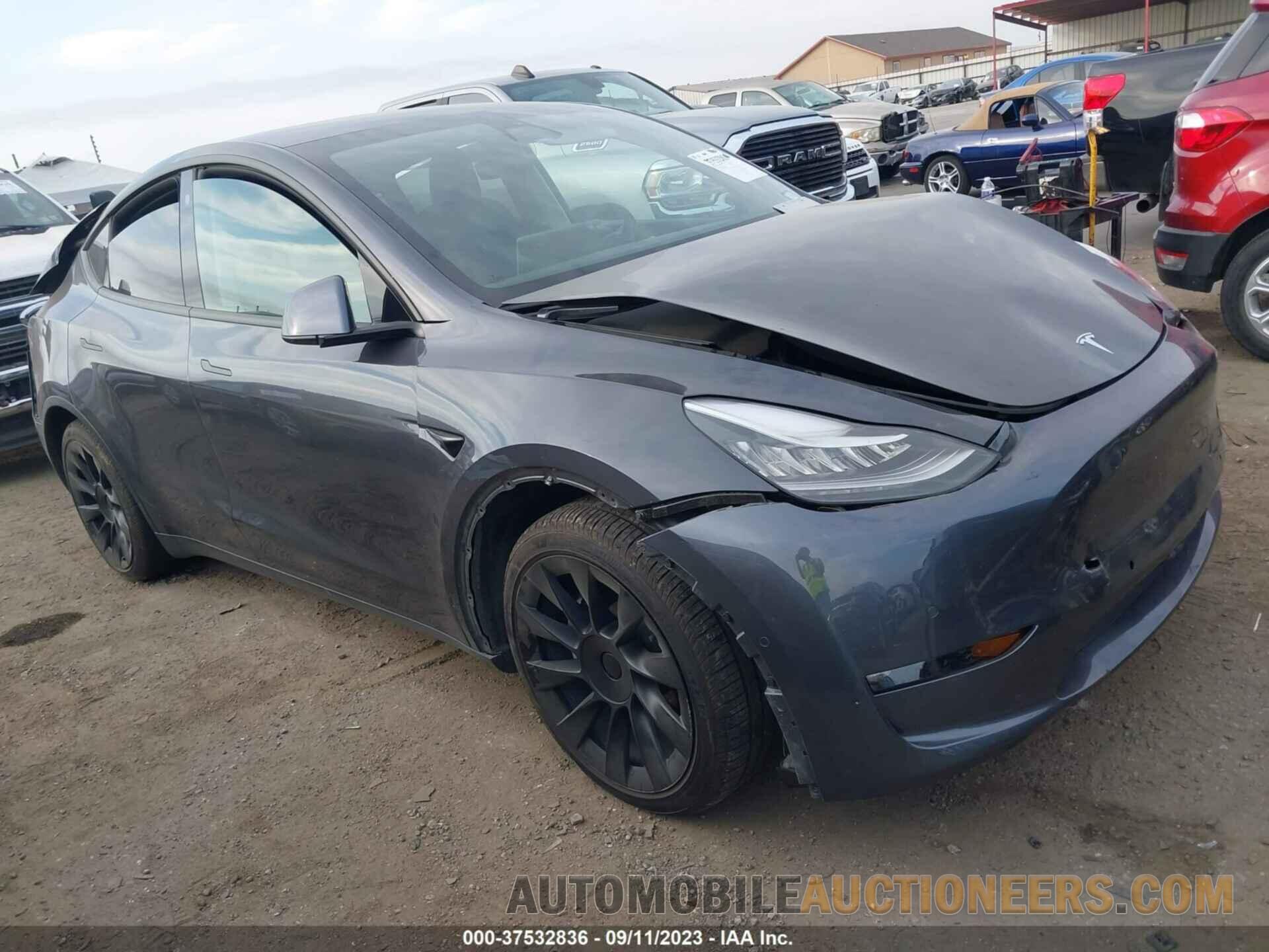 5YJYGAEE2MF185958 TESLA MODEL Y 2021