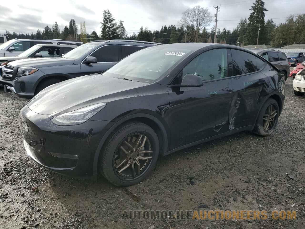 5YJYGAEE2MF295246 TESLA MODEL Y 2021