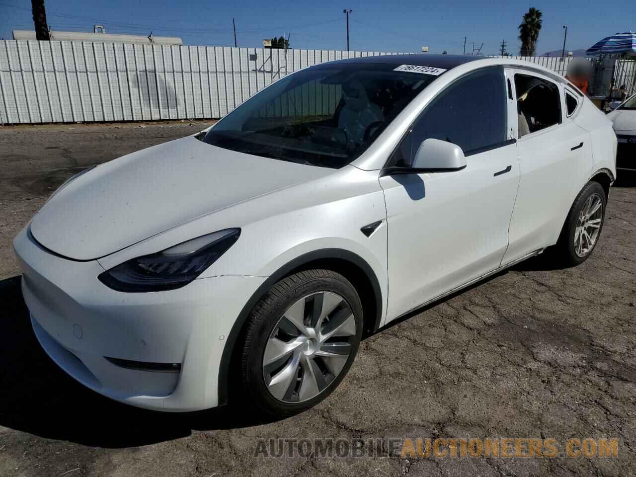 5YJYGAEE3MF174404 TESLA MODEL Y 2021