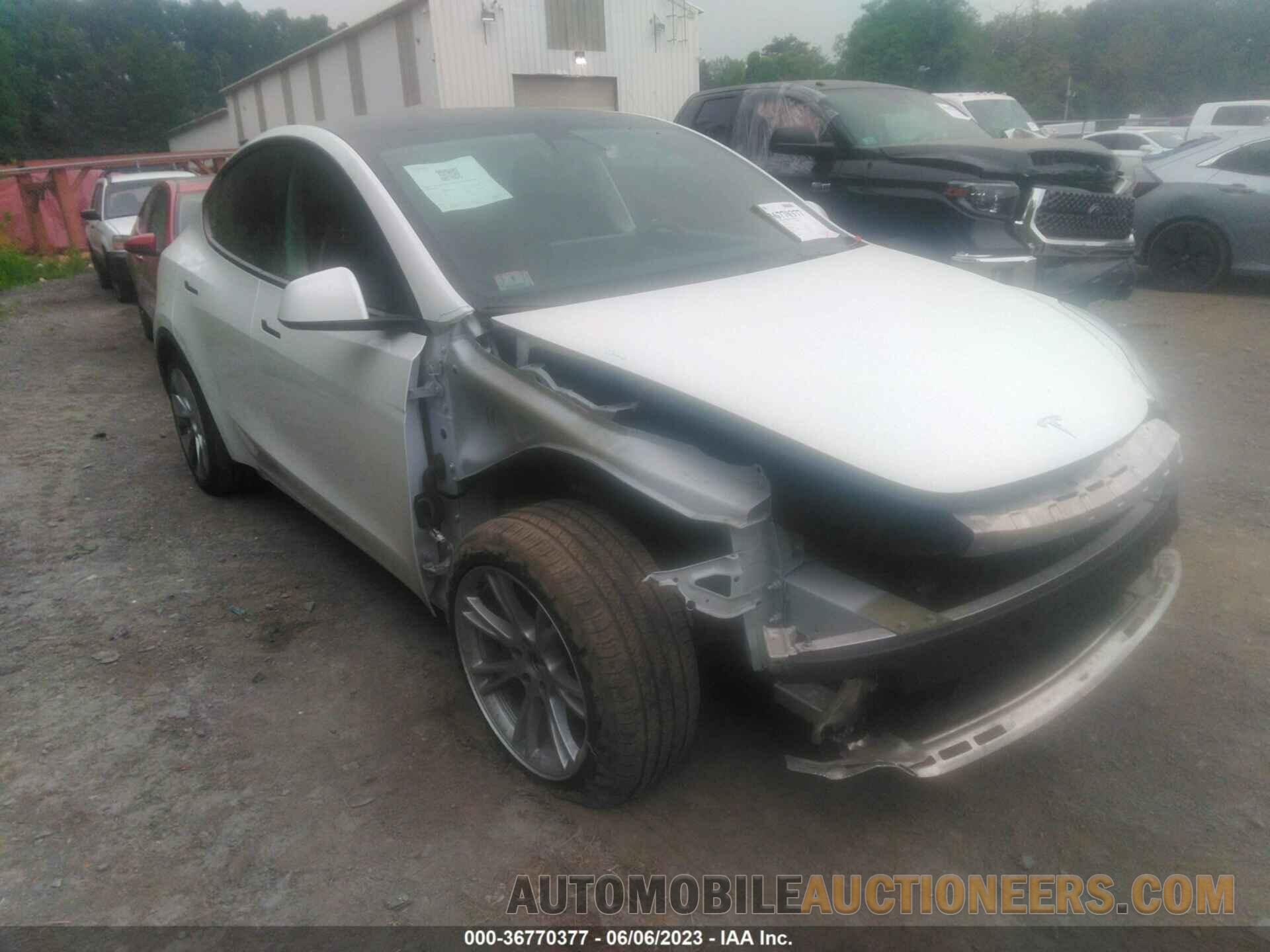 5YJYGAEE3MF297815 TESLA MODEL Y 2021