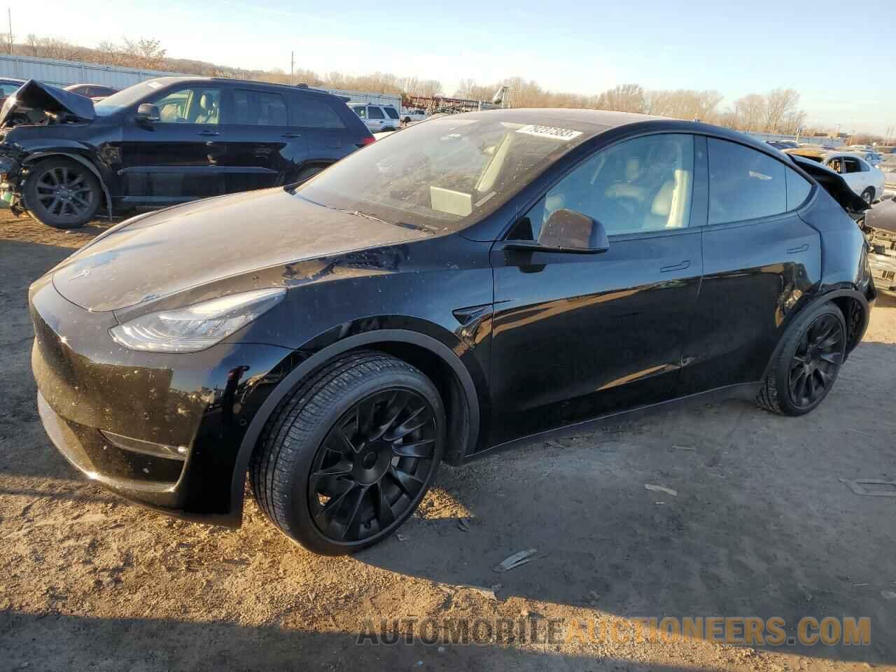 5YJYGAEE4MF149267 TESLA MODEL Y 2021