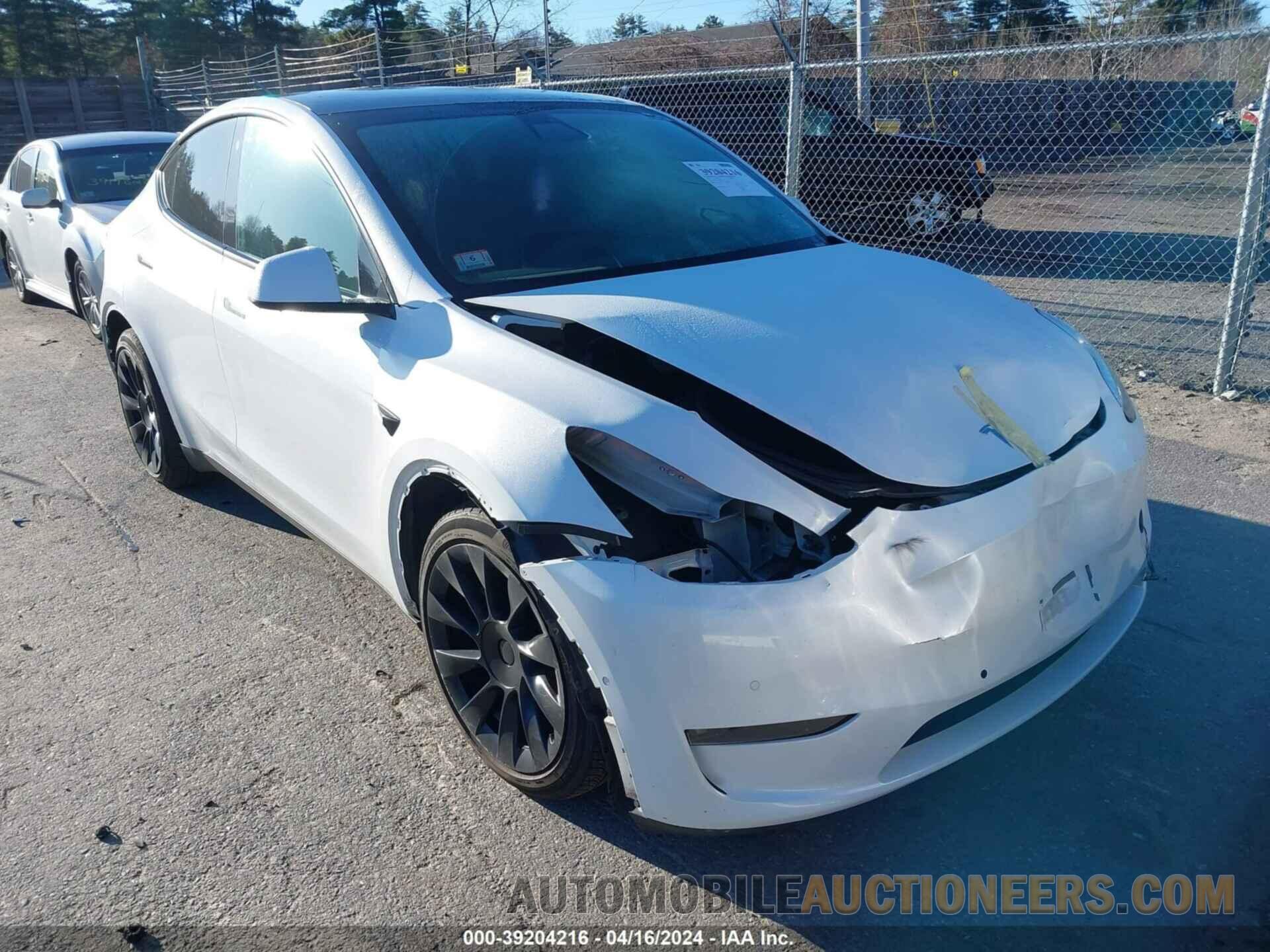 5YJYGAEE4MF200735 TESLA MODEL Y 2021