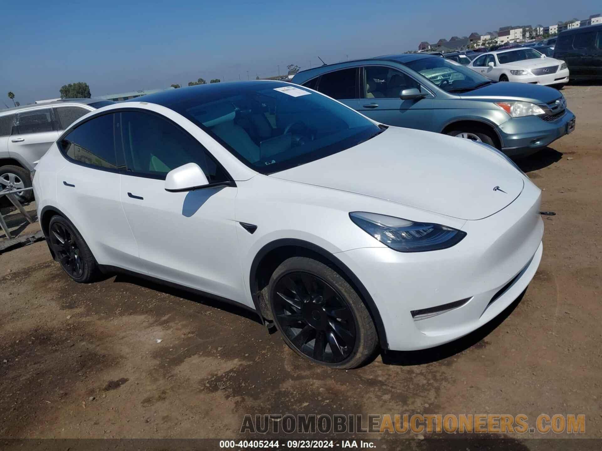 5YJYGAEE4MF215705 TESLA MODEL Y 2021